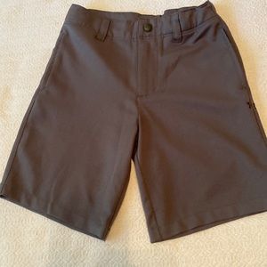 Boys Under Armour drifit shorts with adjustable waist - VGUC